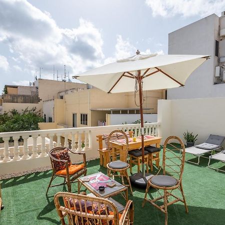 Close To Airport, Double Bedroom, Sofa-Bed, Private Bathroom For Adults And Children Aged 10 And Over Only Gudja Exterior foto