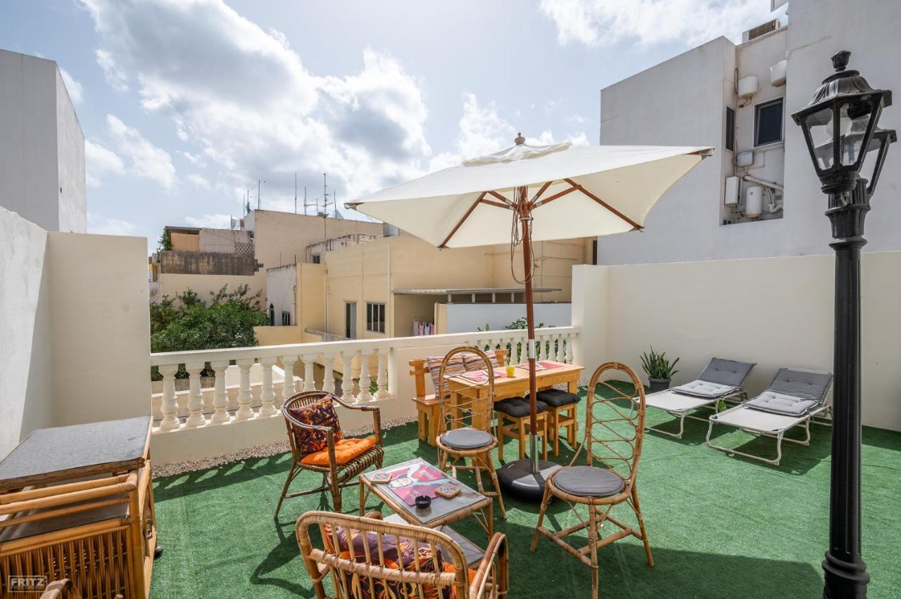 Close To Airport, Double Bedroom, Sofa-Bed, Private Bathroom For Adults And Children Aged 10 And Over Only Gudja Exterior foto